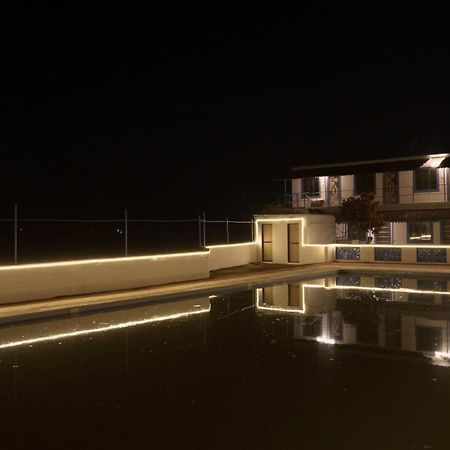 Santorini Vasai Resort エクステリア 写真