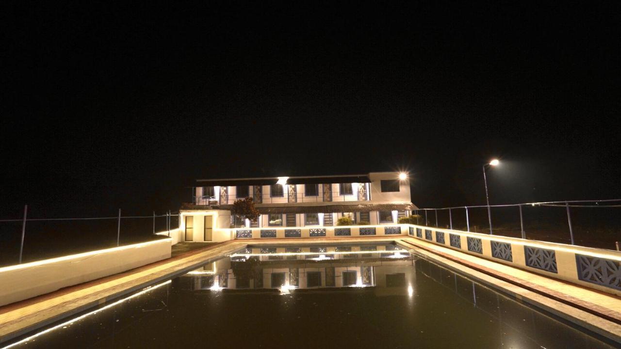 Santorini Vasai Resort エクステリア 写真